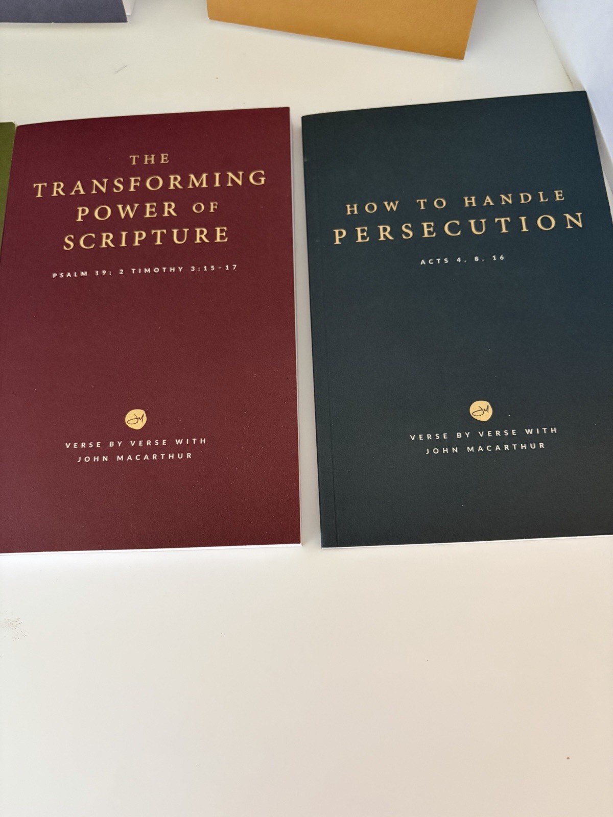 LOT OF 23 John F. Macarthur Bible Studies Verse By Verse Know Your Bible. ￼