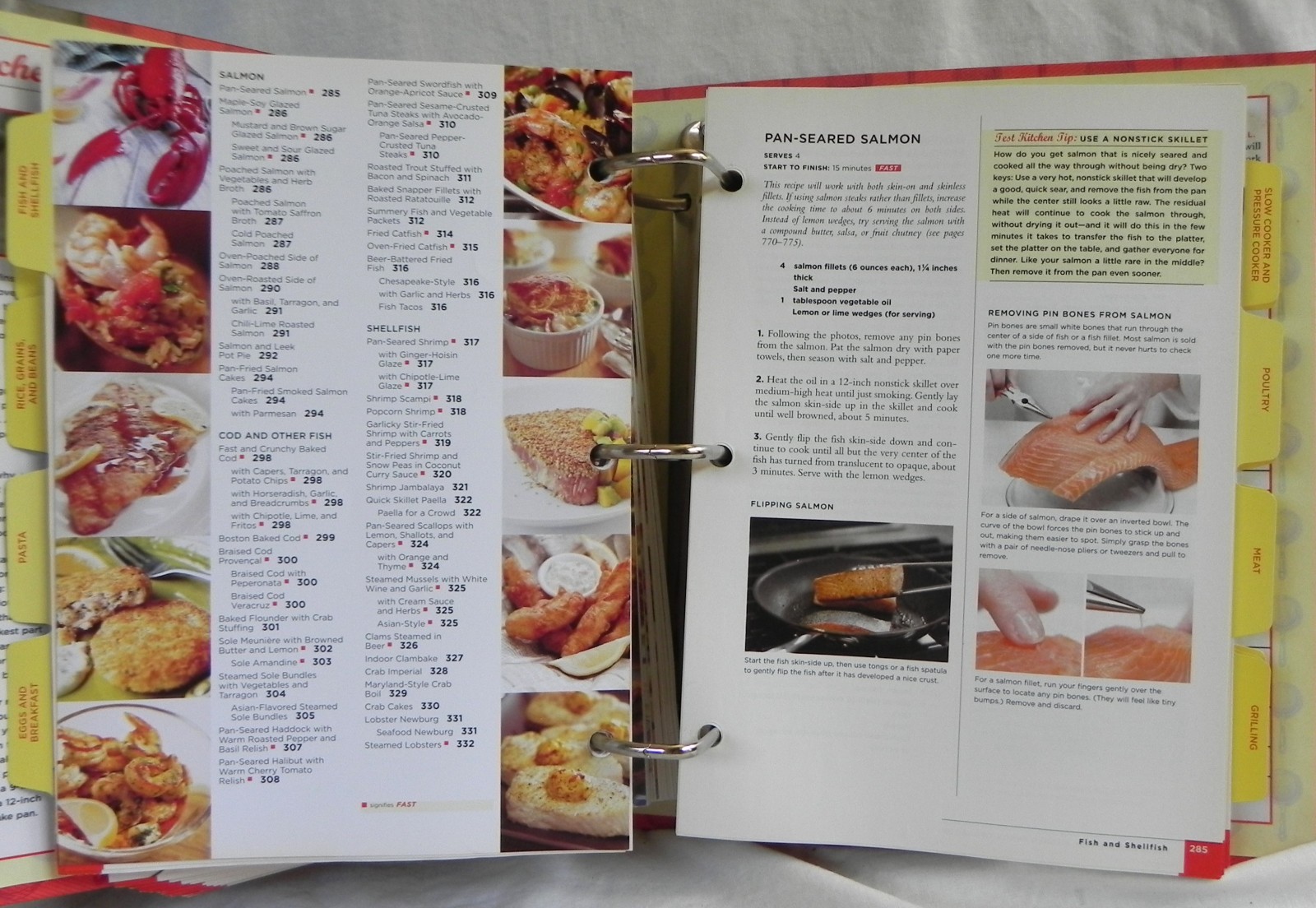 „The America’s Test Kitchen Family Cookbook“ 1200 Recipes, 848 Pages, 2005, VG