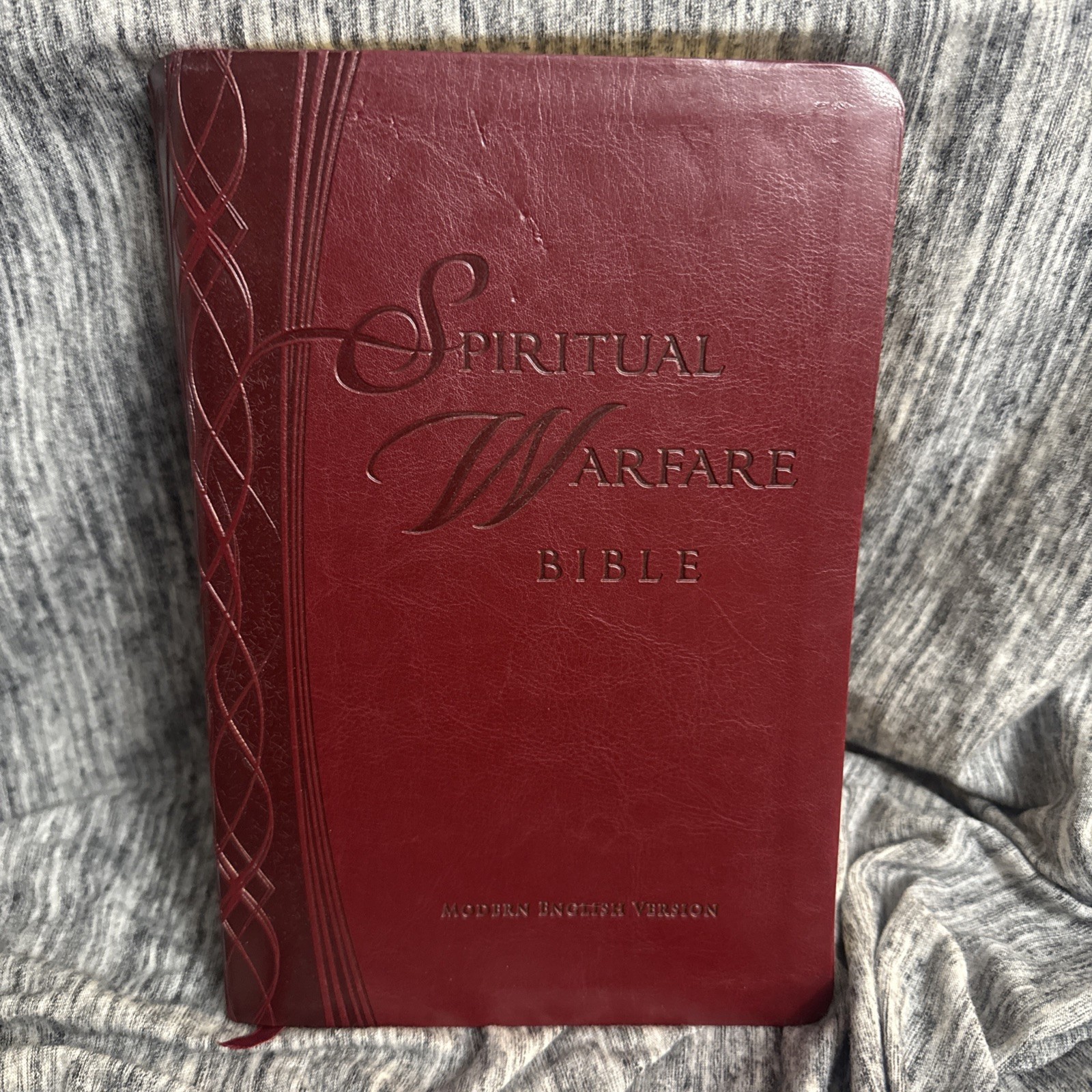 MEV Bible Spiritual Warfare: Modern English Version, Passio Rare Out Of Print