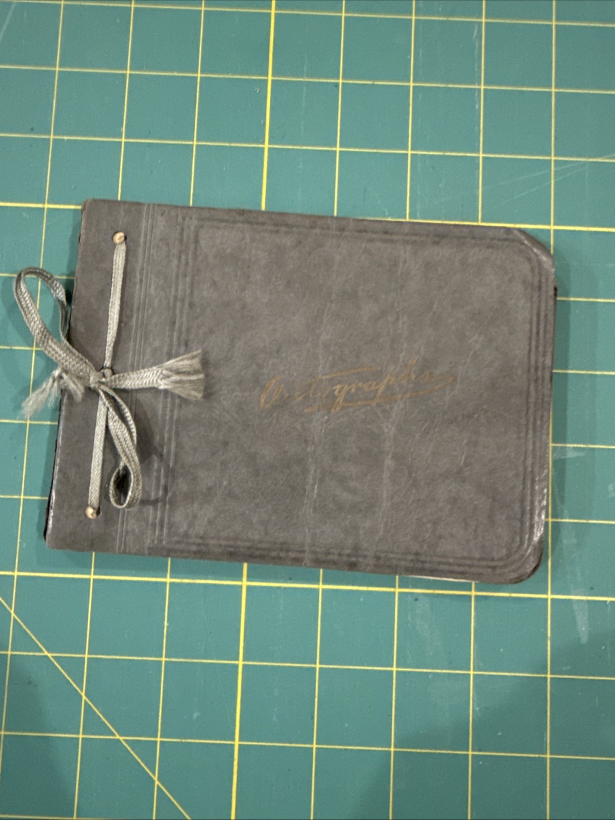 1926 Antique School Autograph Book Over 30 Filled Pages In Excellent Condition