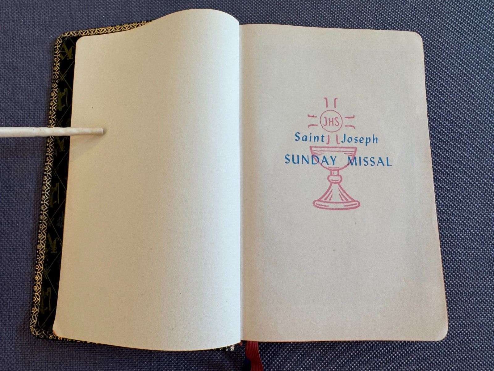 St Joseph Sunday Missal 1954-1953 Large Type T-820-4 Black Leather Catholic VGC