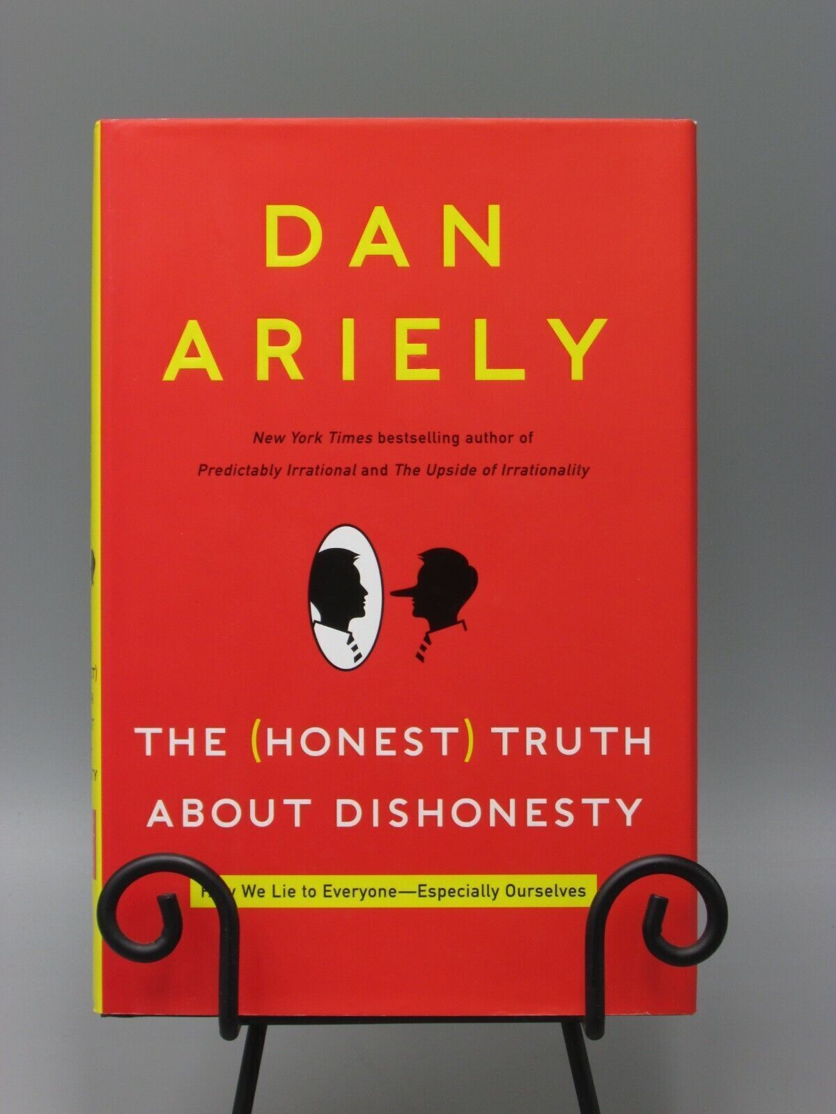 2012 HONEST TRUTH ABOUT DISHONESTY DAN ARIELY SIGNED TWICE 1ST EDITION BK151