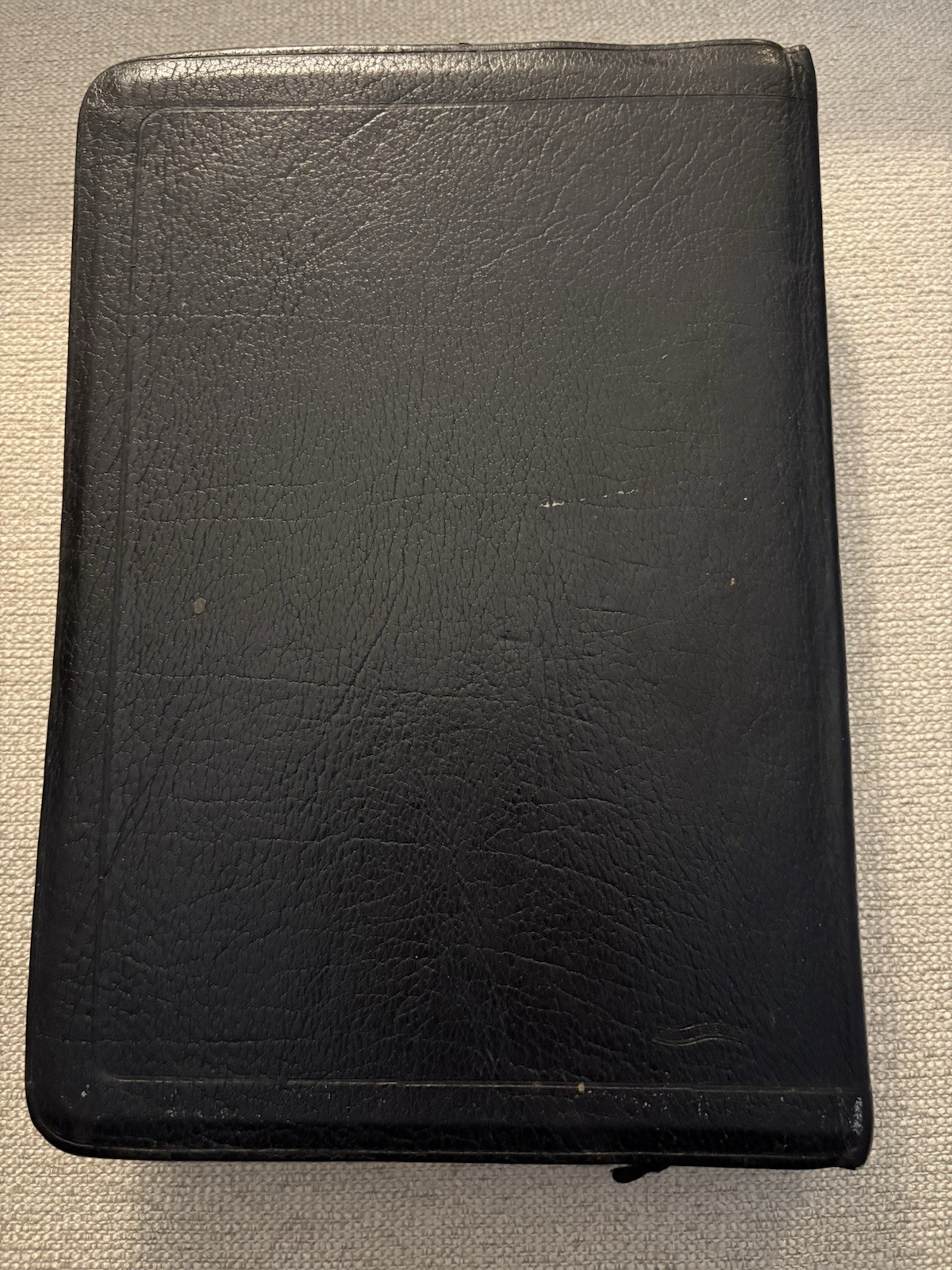 Collins World Genuine Leather Bible KJV Red Letter Center Column Reference