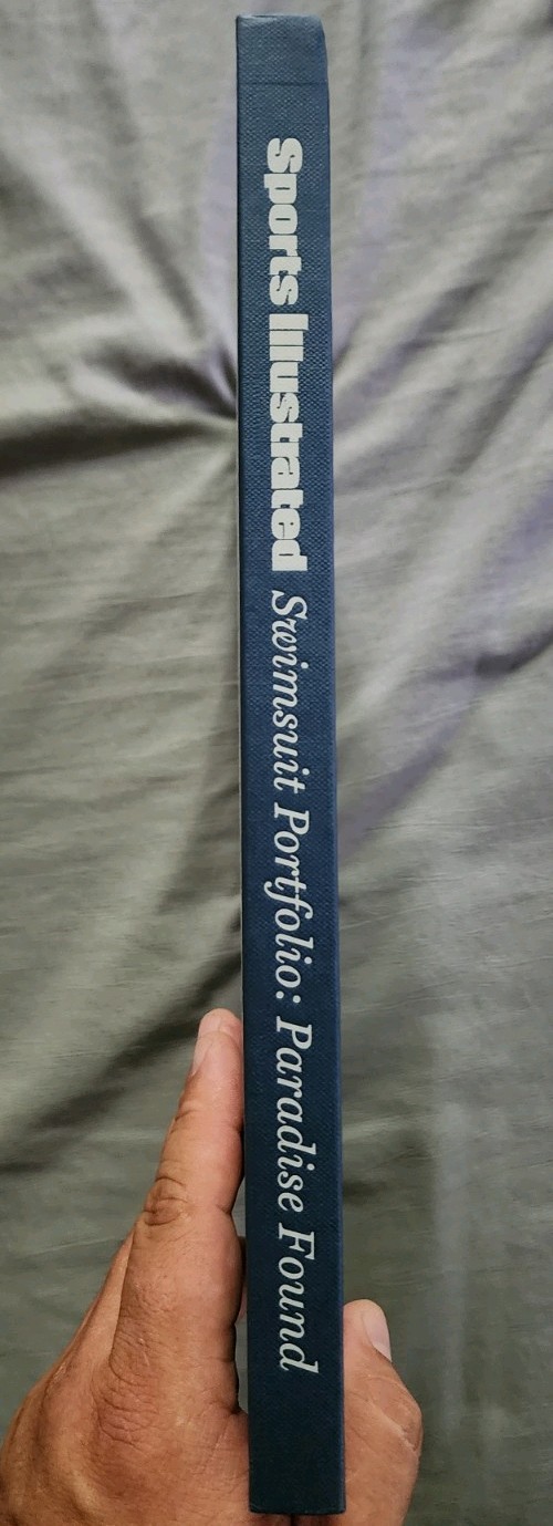 Sports Illustrated Swimsuit Portfolio: Paradise Found Hardcover