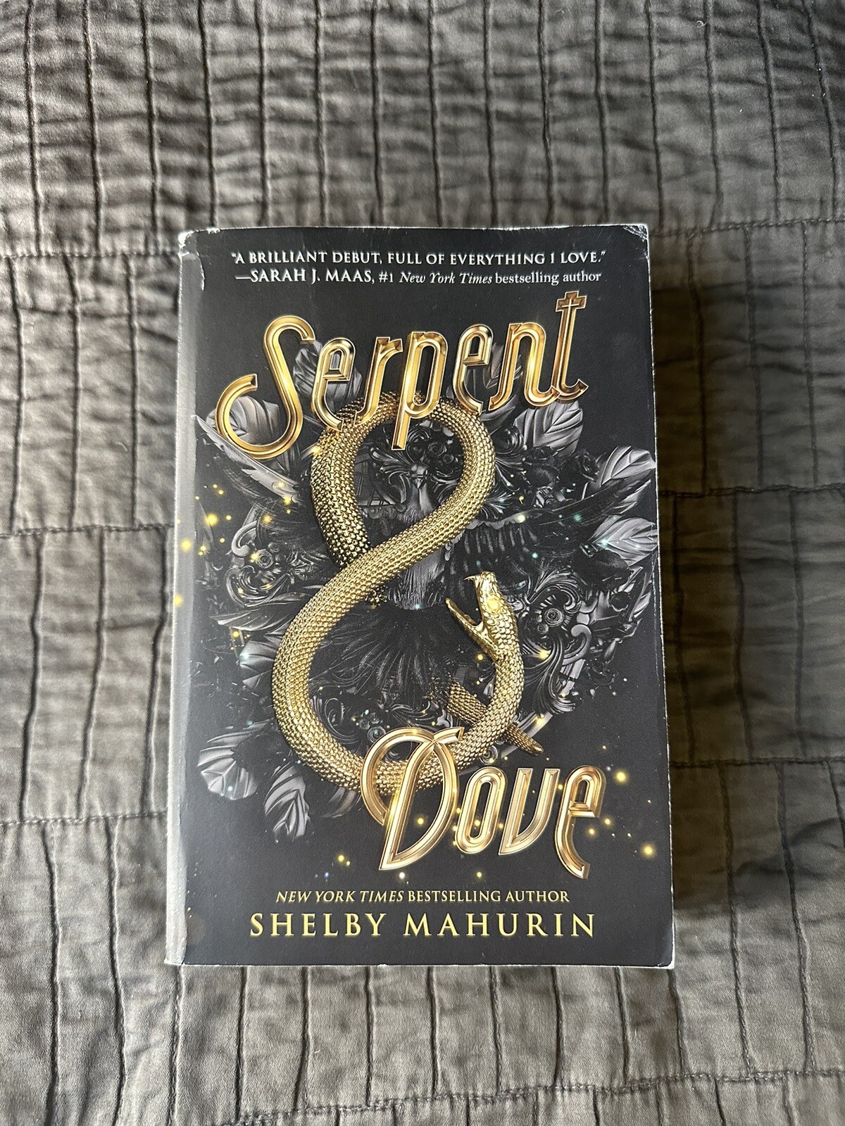 Serpent and Dove Ser.: Serpent and Dove by Shelby Mahurin (2020, Trade…
