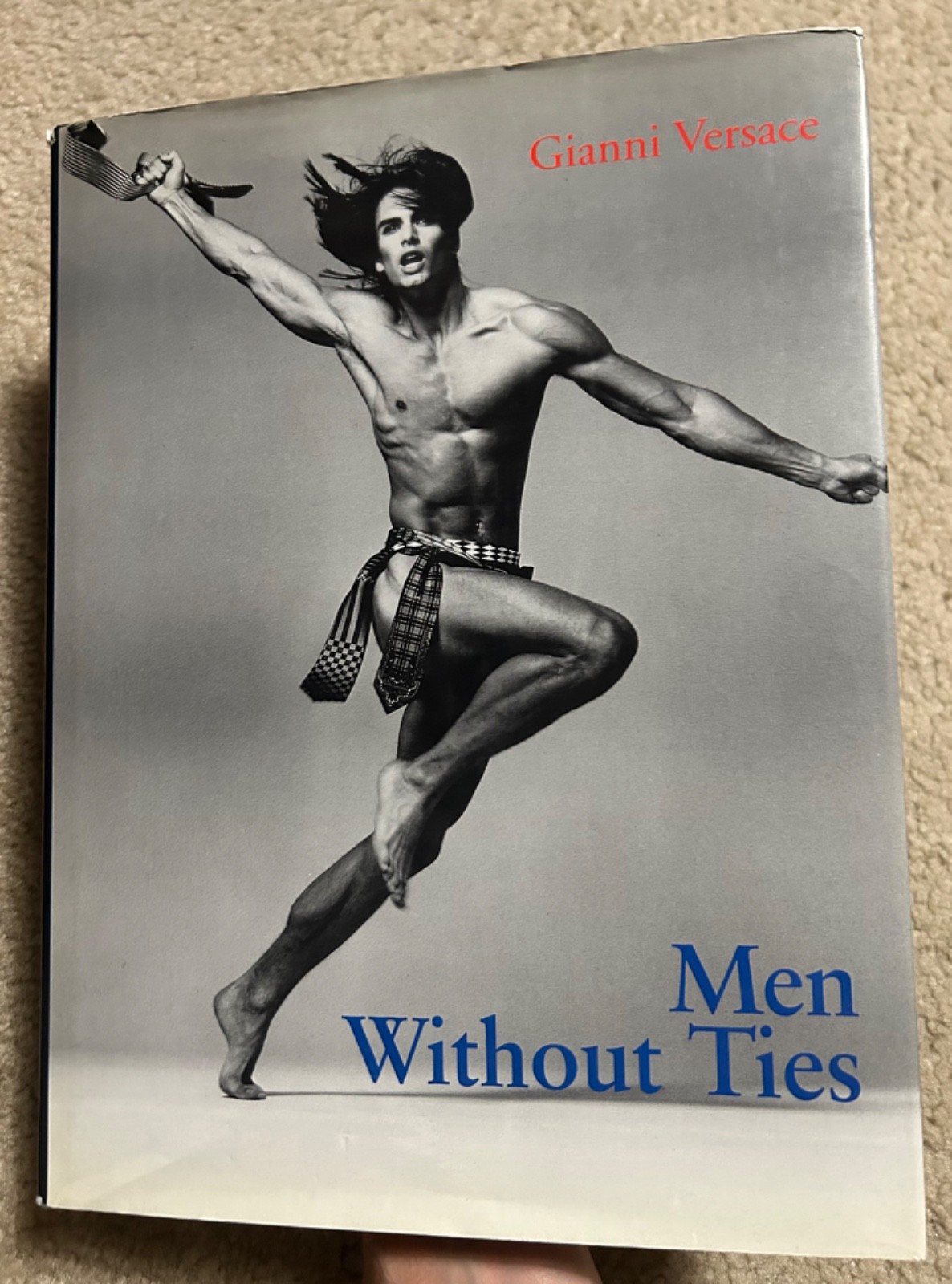 MEN WITHOUT TIES by Gianni Versace (1994, Hardcover) Fashion/Photo Art Book