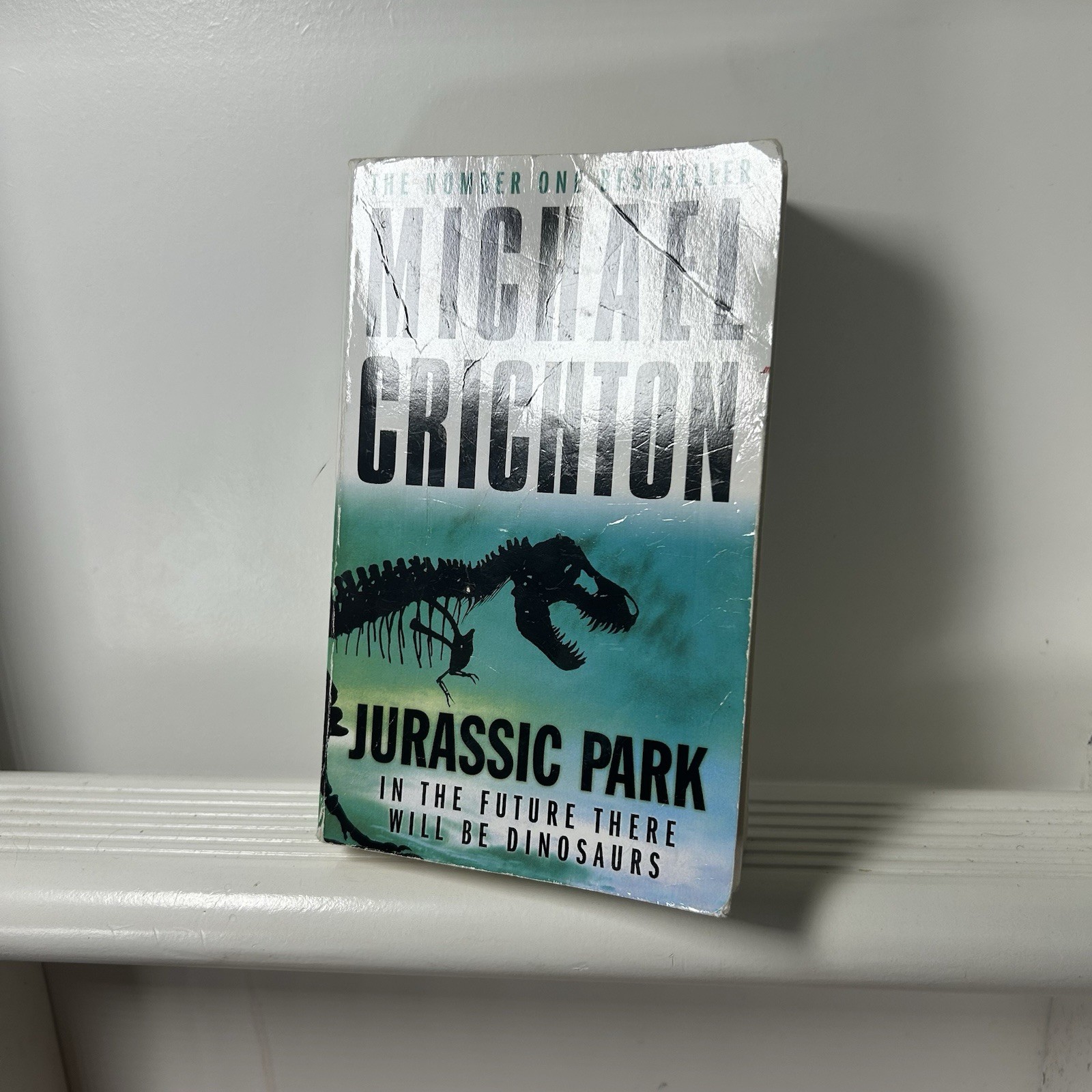 Jurassic Park Michael Crichton UK paperback ￼