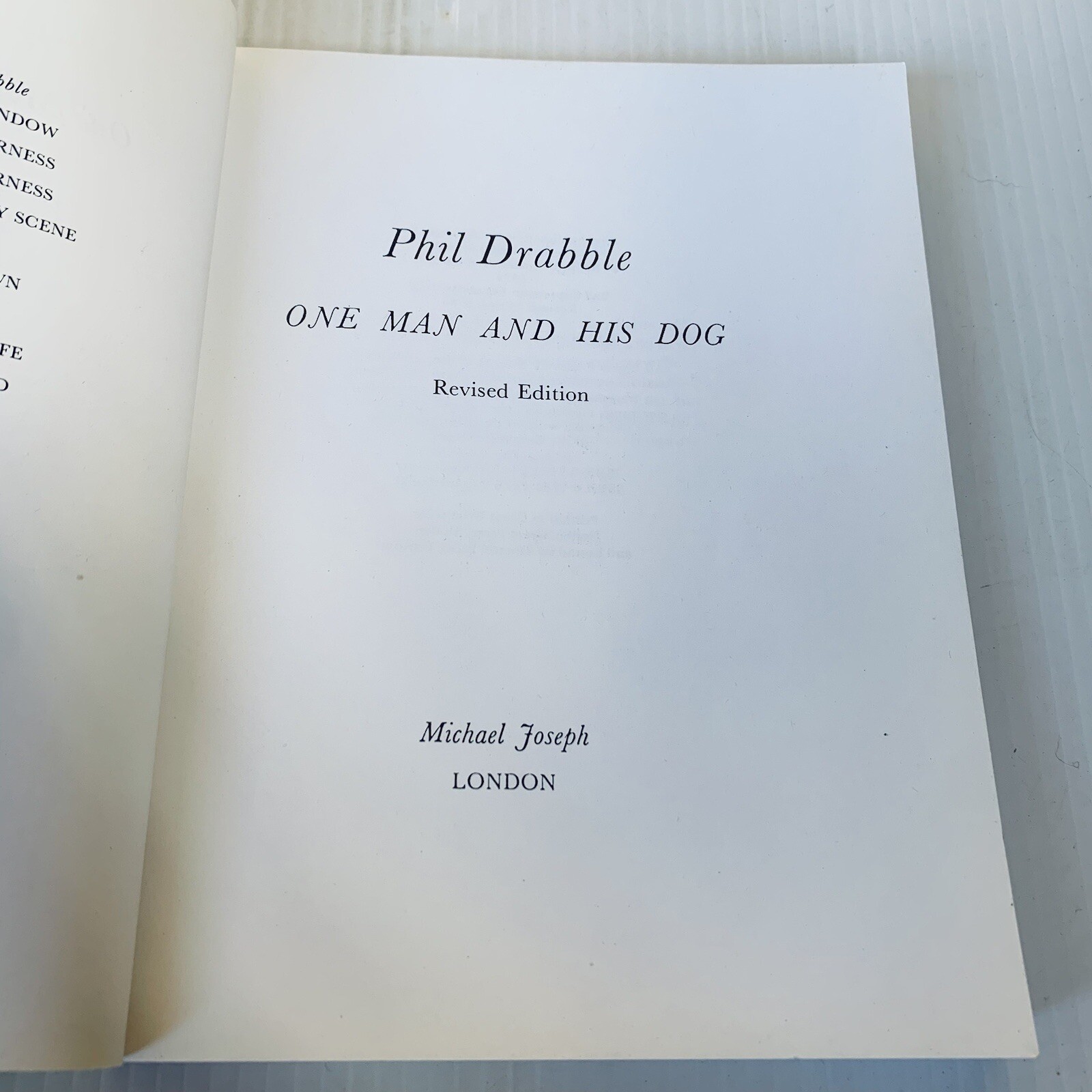 Phil Drabble One Man And His Dog Vintage New Revised Edition Softcover 1984