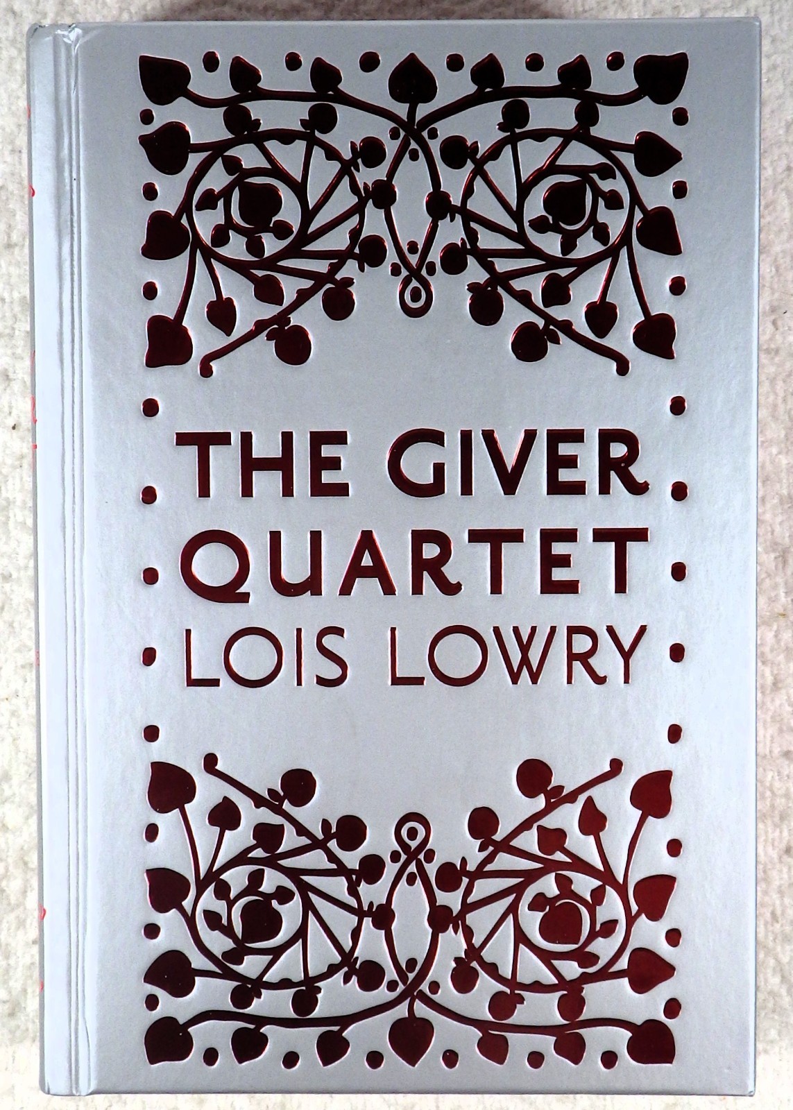 THE GIVER: Quartet Deluxe Omnibus – Lois Lowry (2014, Hardcover)