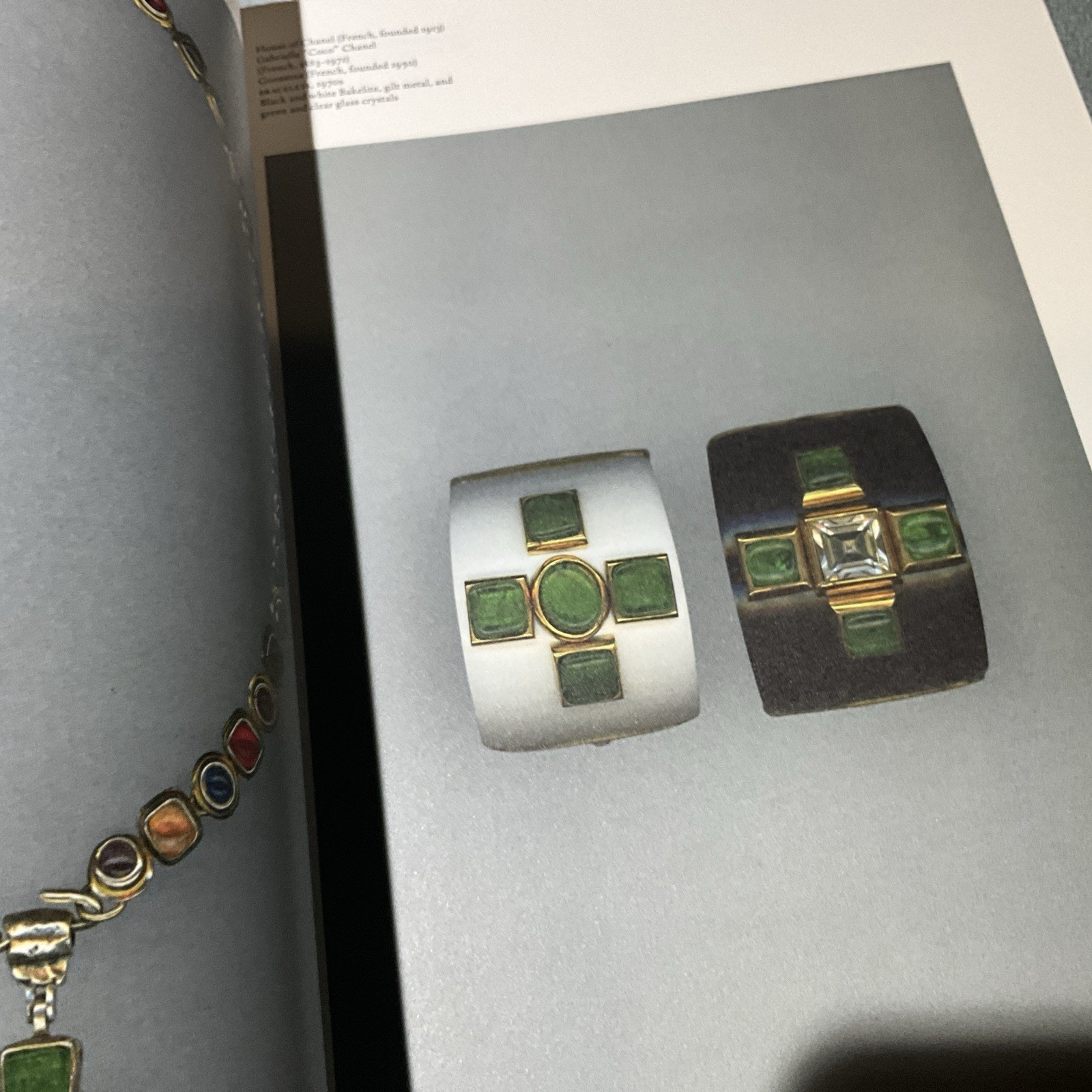Vogue 2018 Met Gala Heavenly Bodies: Fashion The Catholic Imagination Slipcase