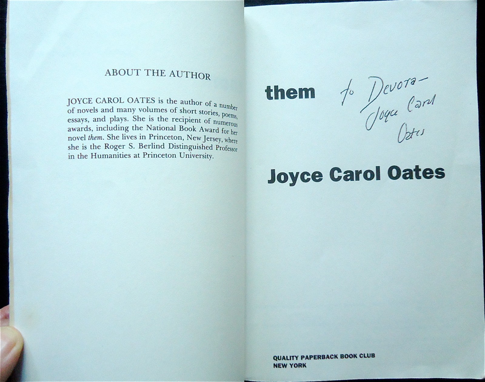 them by Joyce Carol Oates, paperback, 1969 *Signed* VG- Free Shipping