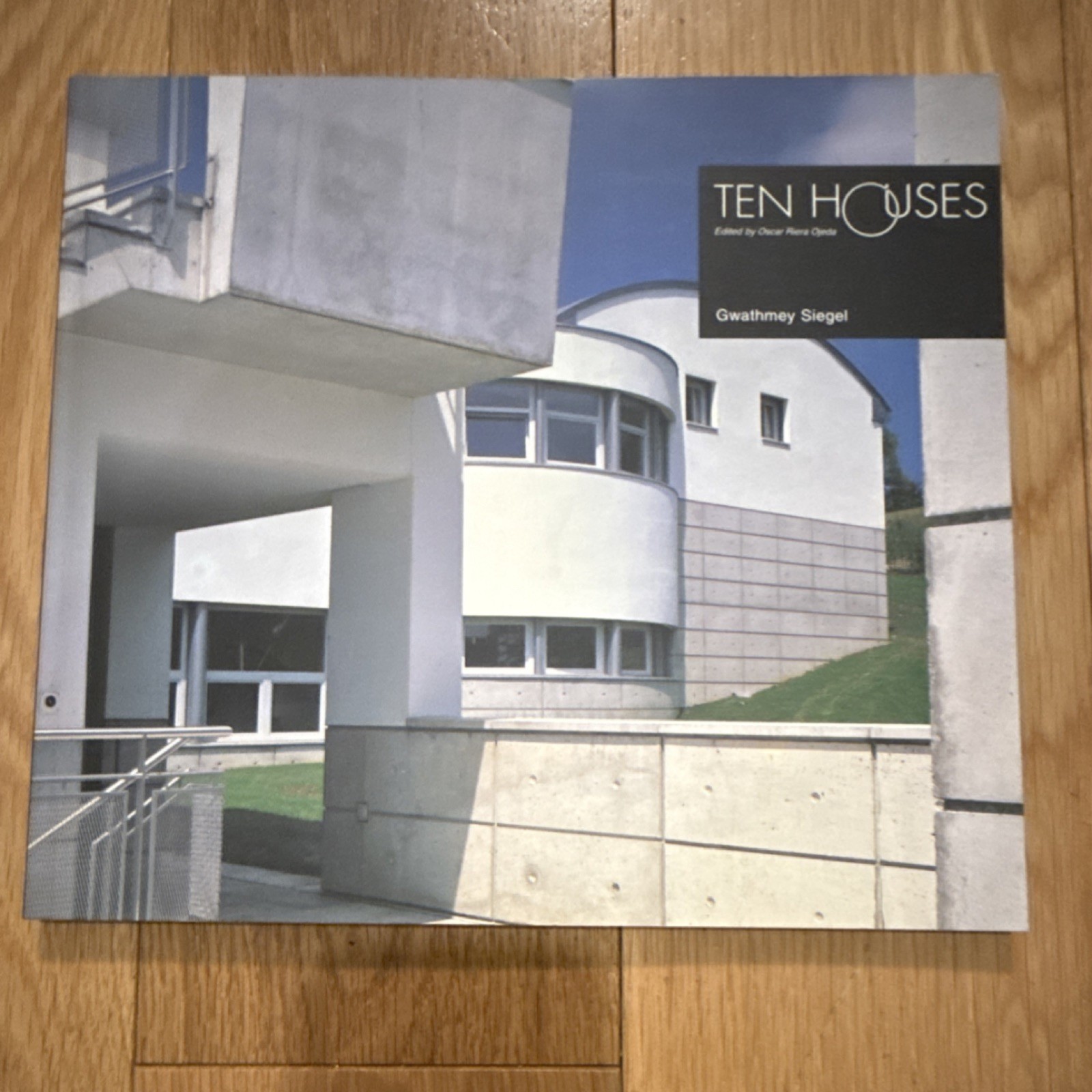 Rockport Ten Houses Gwathmey Siegel Oscar R. Ojeda Paperback Architecture Book