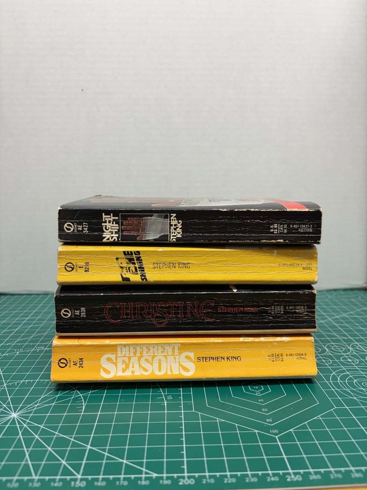 Stephen King Paper Lot Of 4 Signet