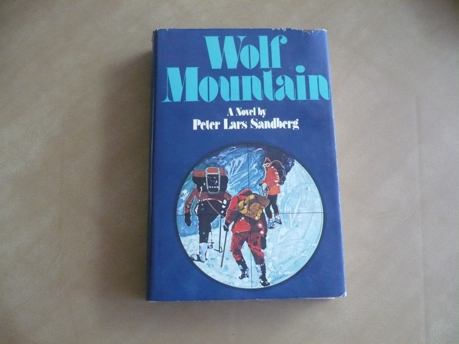 Wolf Mountain HCDJ Peter Lars Sandberg 1975 Playboy Press Thriller Suspense