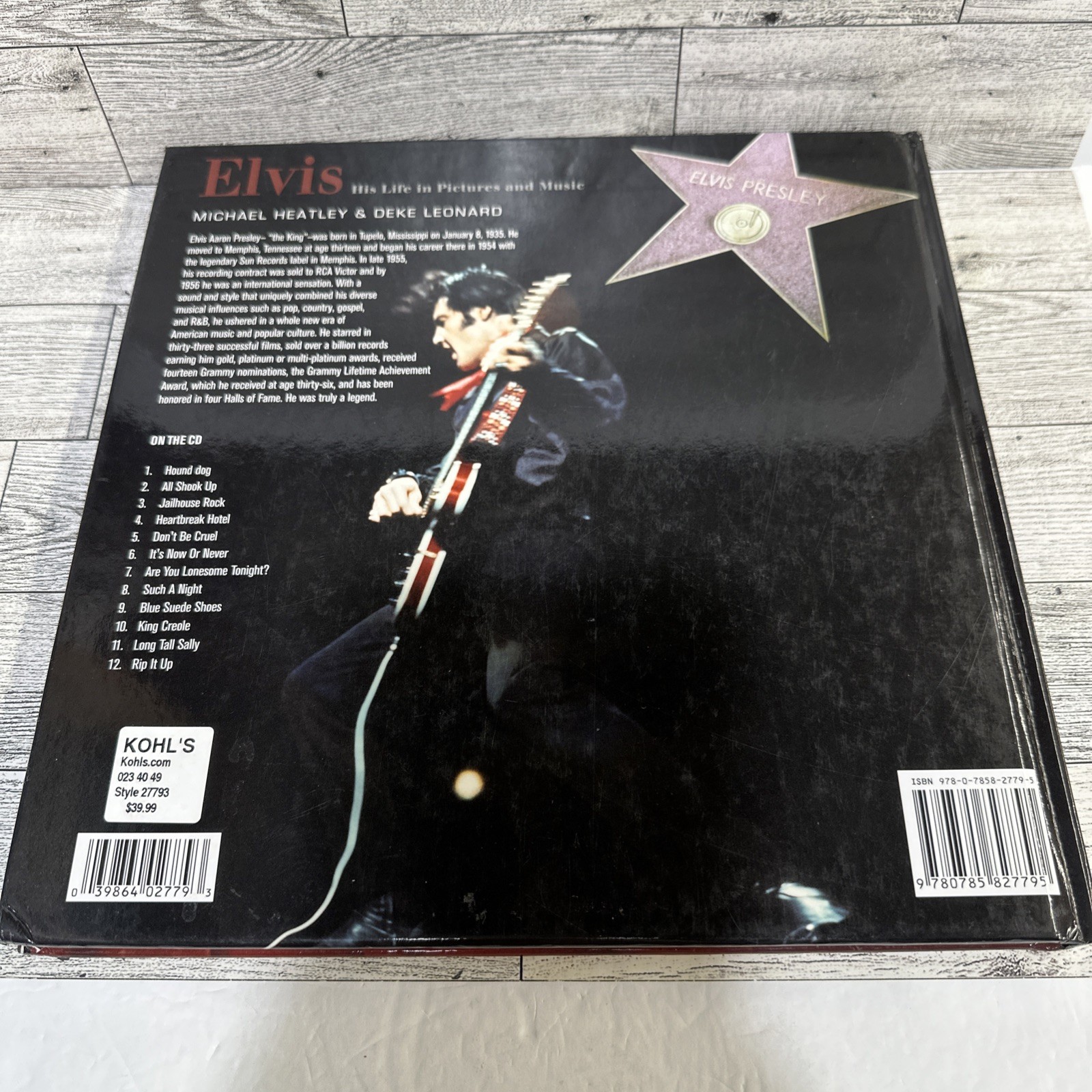 Elvis Life In Pictures by Michael Heatley 192 Pages * Damaged Corner*