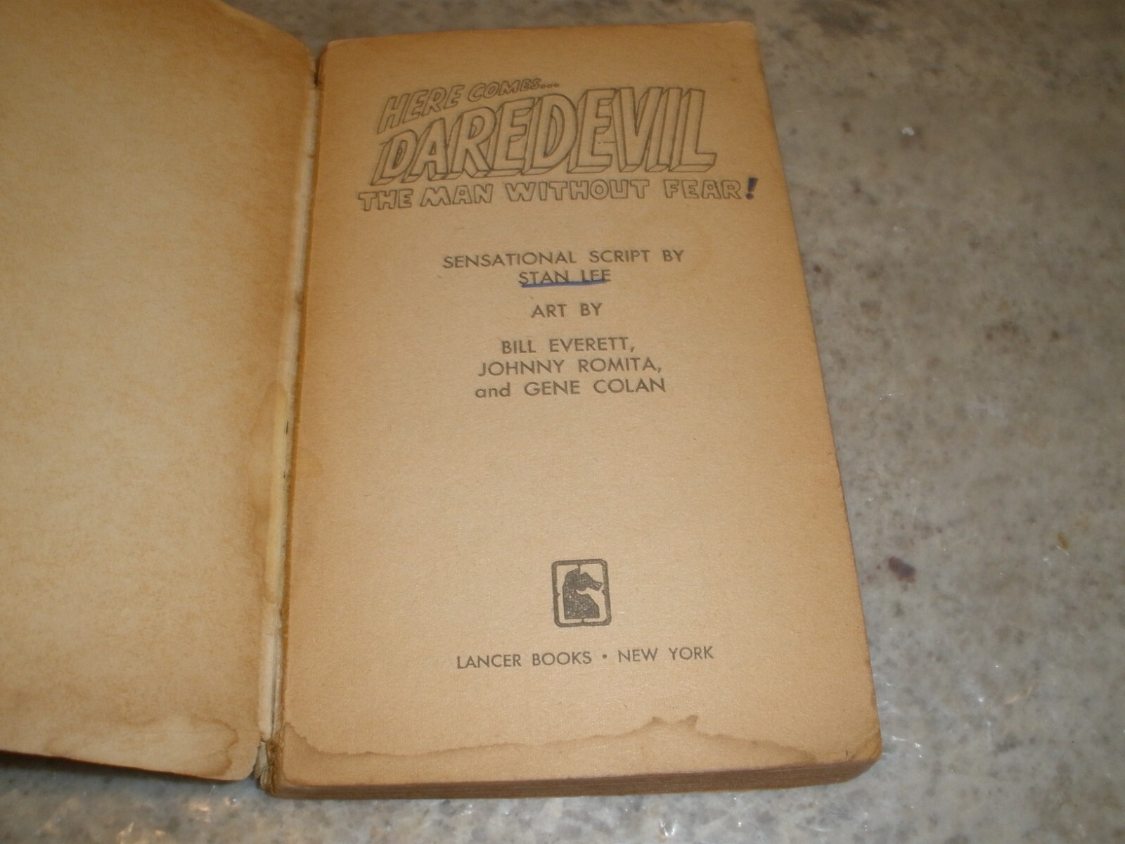 MIGHTY MARVEL COLLECTOR’S ALBUM HERE COMES DAREDEVIL PB SPIDERMAN 1967