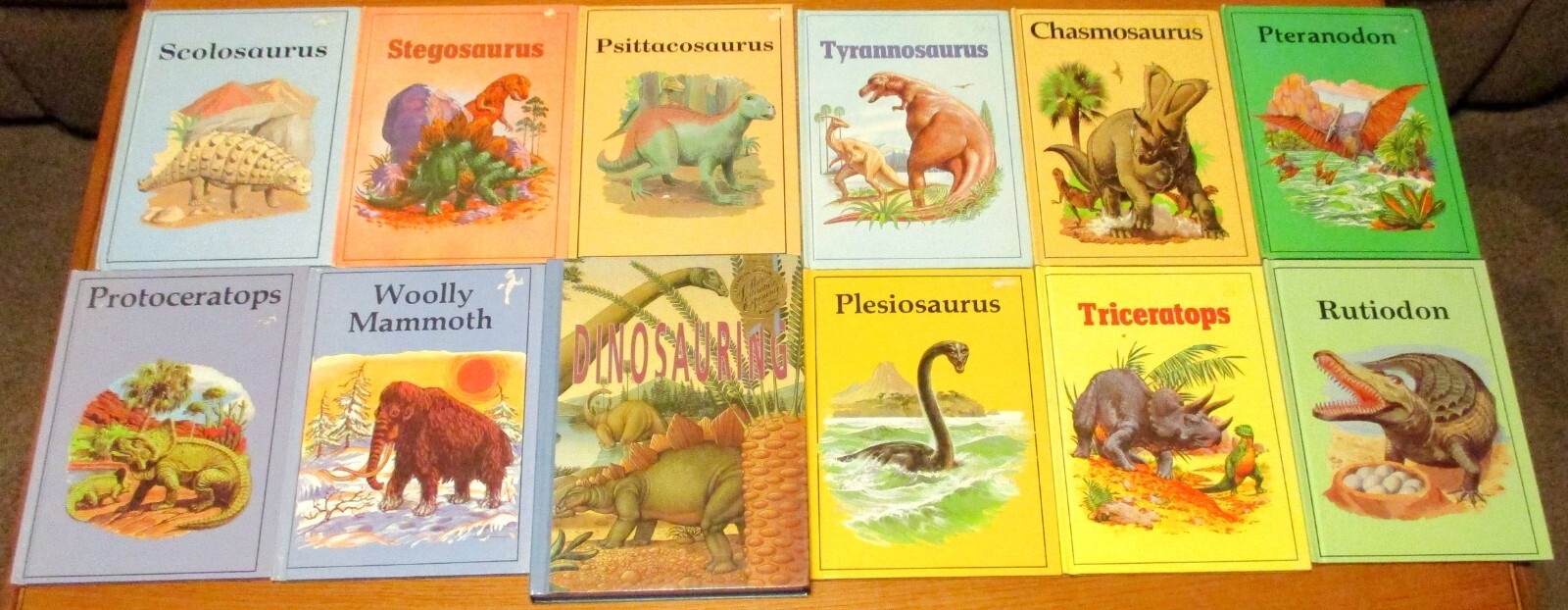 Dinosaur Book Lot (11 Dif.) Rourke 1981-89 +1990 Dinosauring Book H/C 530 Pages