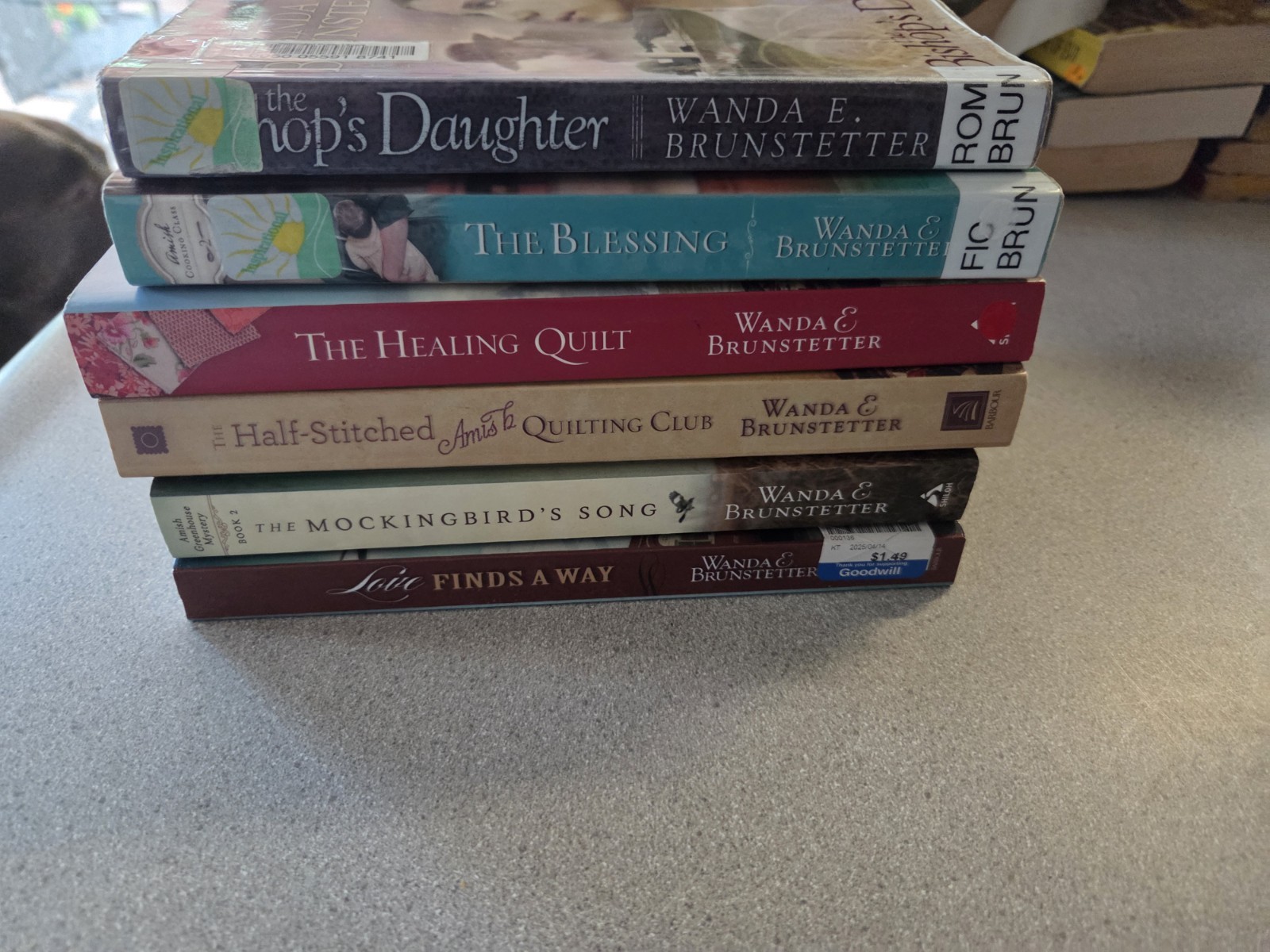 Wanda E Brunstetter Lot 6 Books 1 Is 3-in-1=8 Stories Amish Christian Romance
