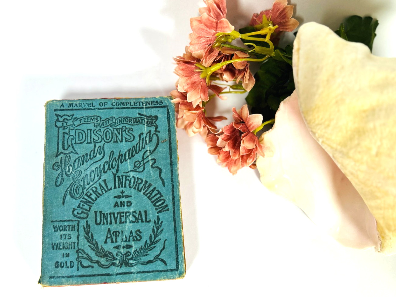 1902 Edison’s Handy Encyclopaedia • Information Universal Atlas Maps 1898 Book