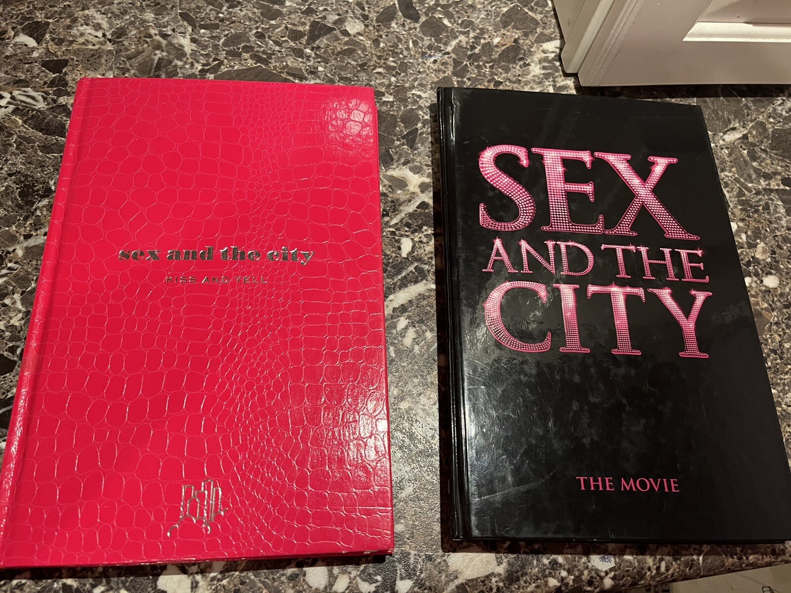 Sex and the City: Kiss and Tell by Amy Sohn (2002, Hardcover) 1st Edition SET