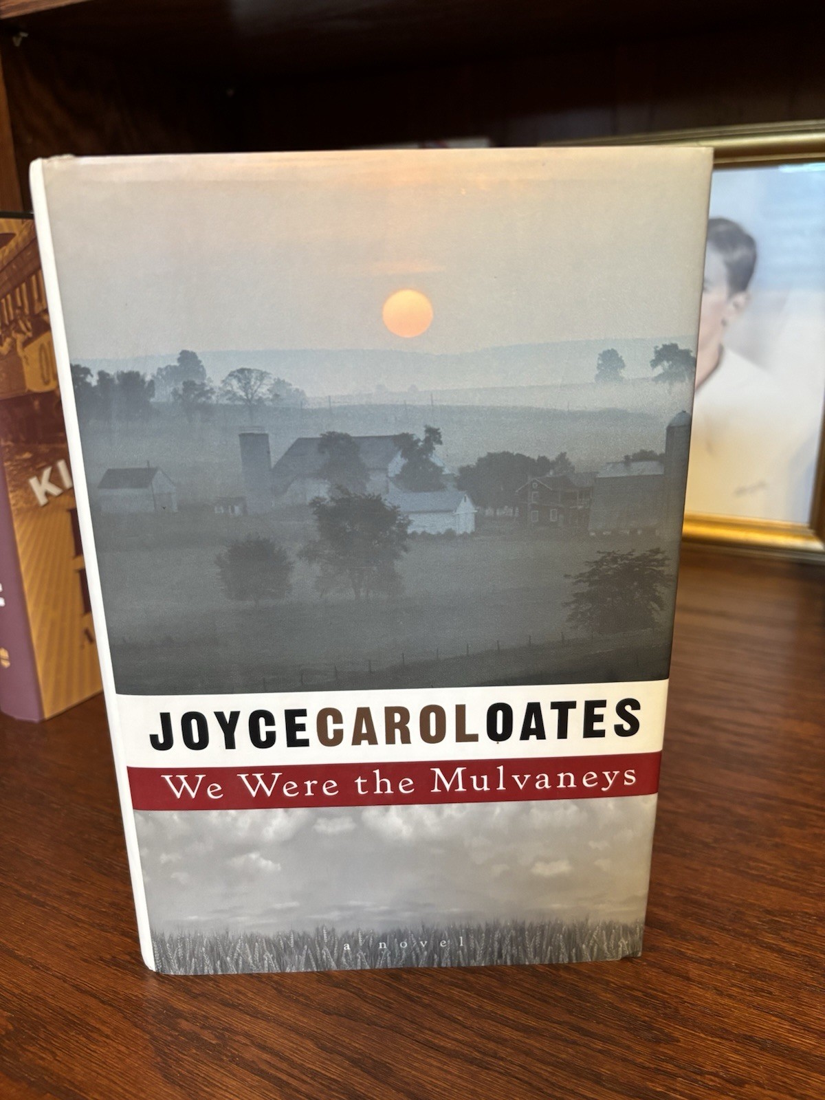 We Were the Mulvaneys. Joyce Carol Oates. 1st HC Ptg. Dutton 1996. Very Good +