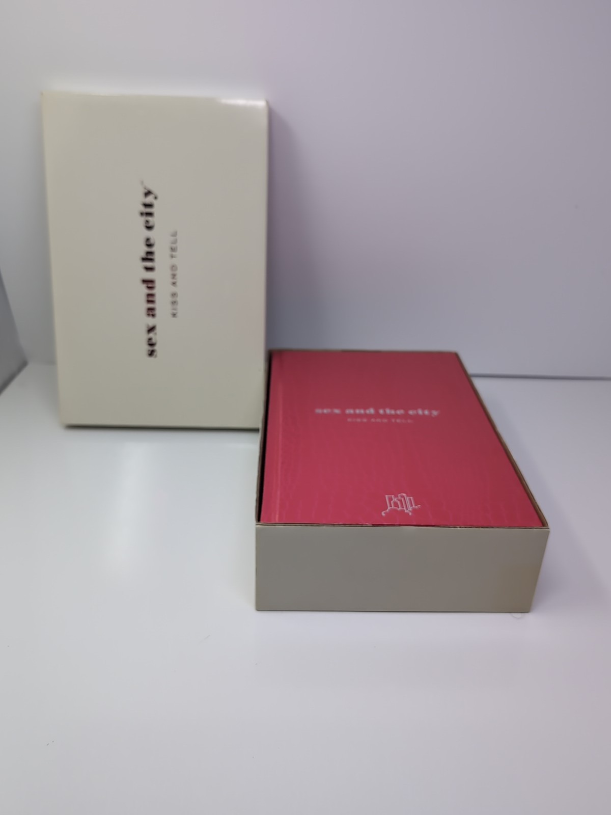 LIMITED EDITION Sex and the City Kiss and Tell Book & Address Book in Box