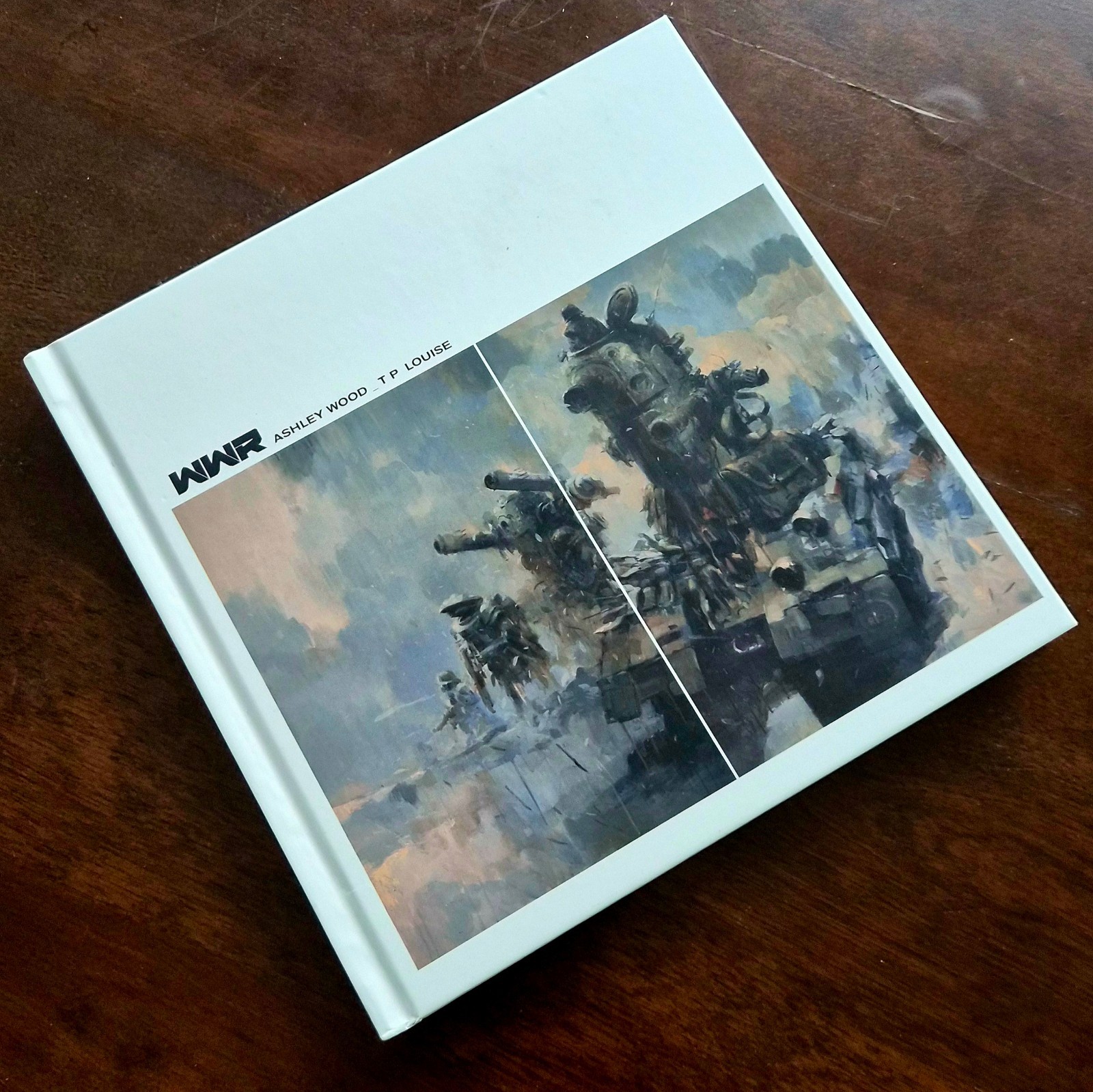 World War Robot 215.mm Edition Ashley Wood T.P. Louise HC IDW Hardcover Art Book