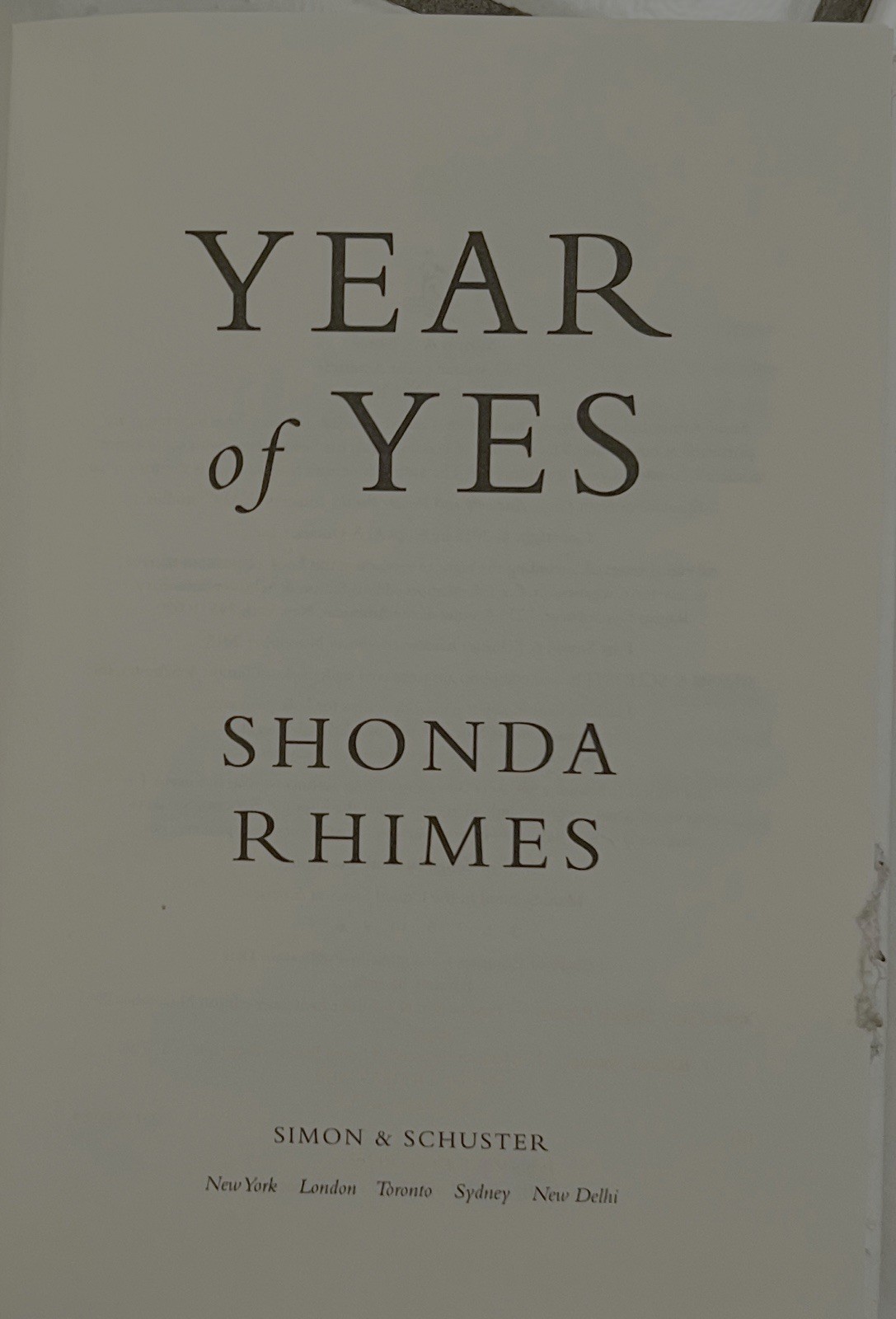 Year of Yes: How to Dance It Out, Stand In the Sun and Be Your Shonda Rhimes