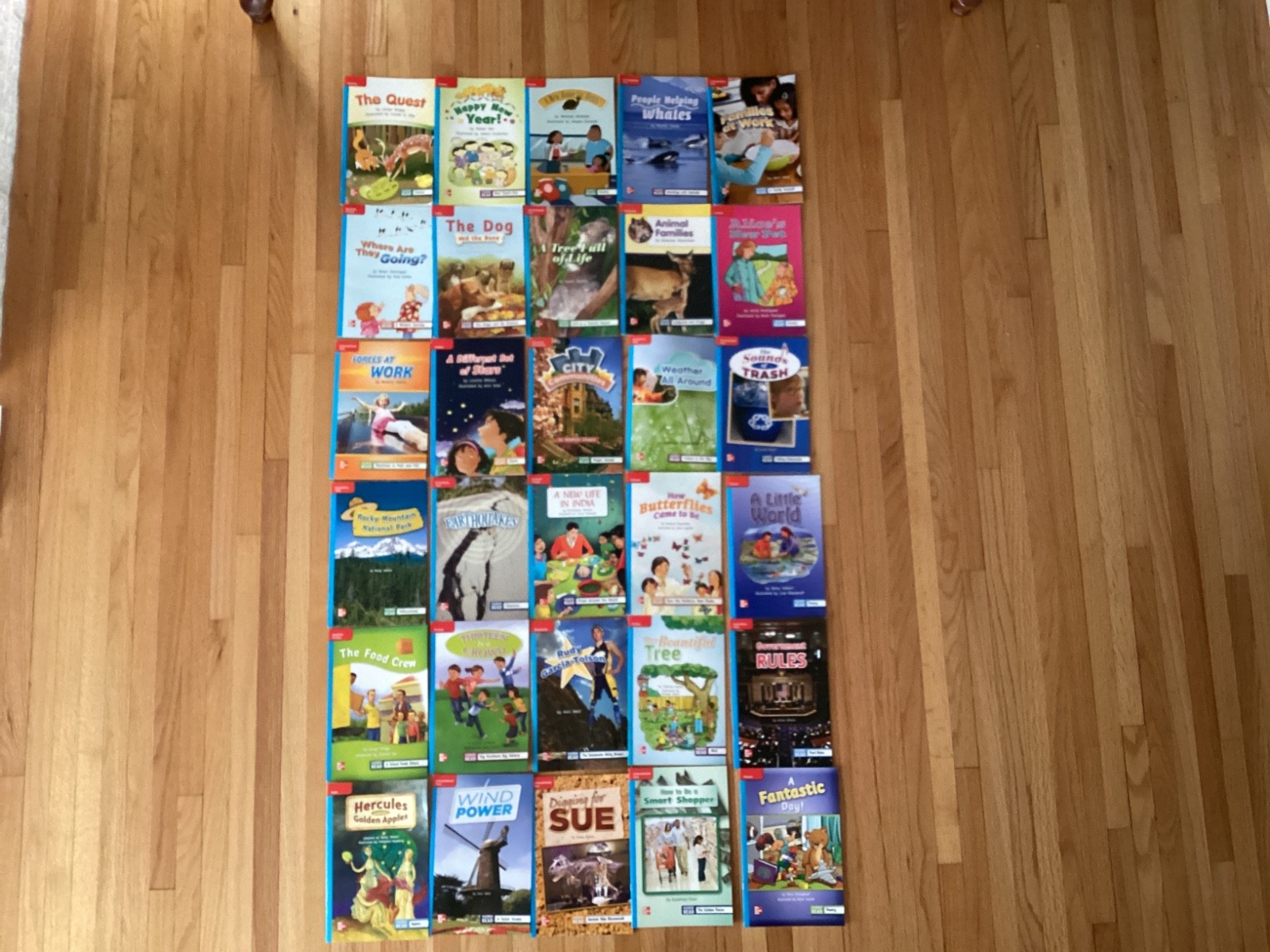 MCGRAW HILL WONDERS LEVELED READERS / GRADE 2 / ON LEVEL / 30 BOOKS