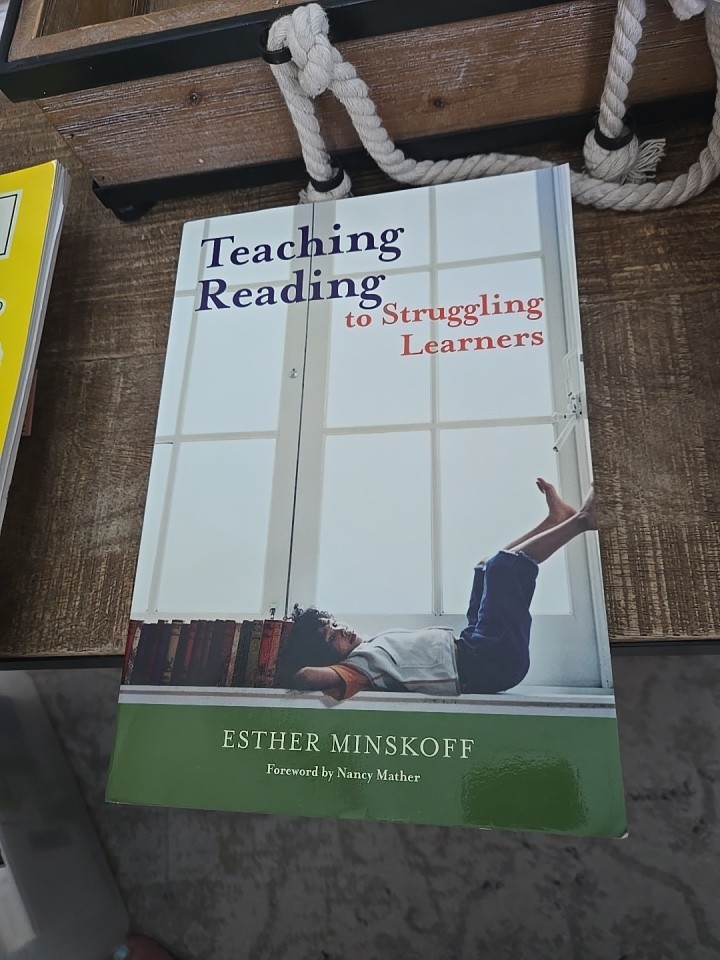 Teaching Reading to Struggling Learners – Paperback – GOOD