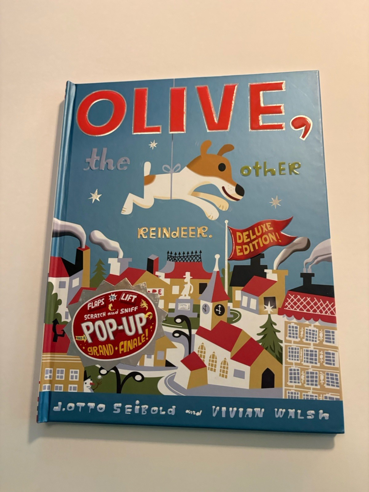 Olive the Other Reindeer Deluxe Pop-Up Illustrated Hardcover Walsh Seibold