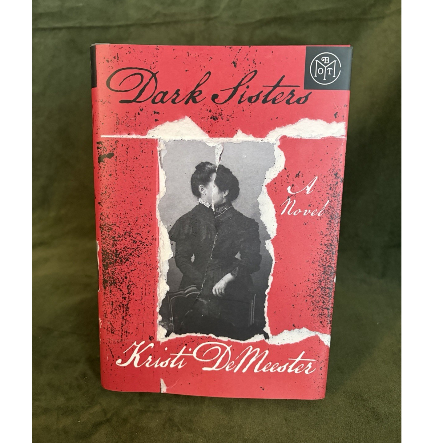Kristi DeMeester Dark Sisters Hardcover St. Martin’s Press 2025 Thriller