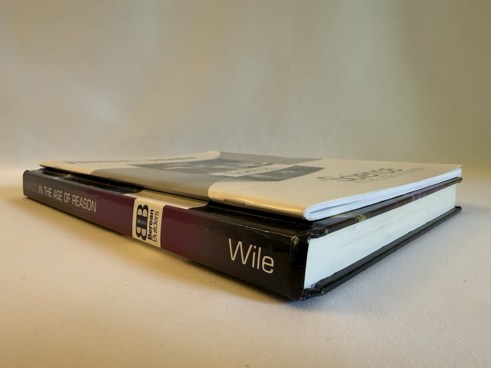 Science In The Age Of Reason by Dr. Jay Wile w/ Helps & Hints LIKE NEW