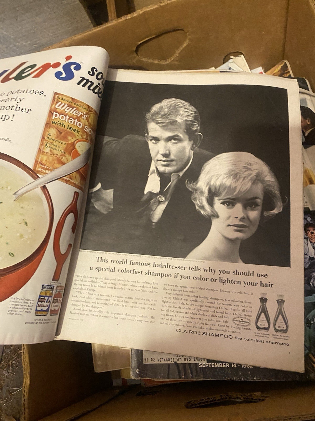 VTG LIFE Magazine:  Random Lot of 25 Magazines from 60s/early 1970s Sale! Read