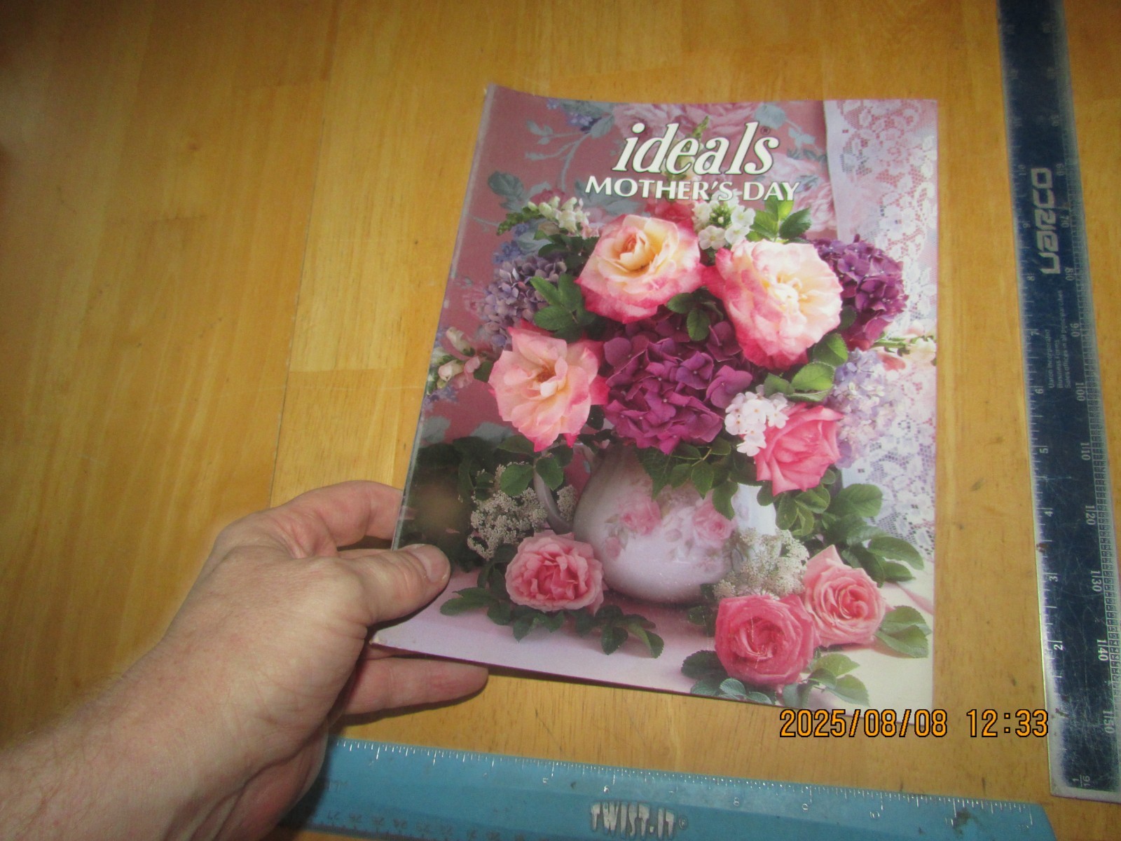 Ideals Mother’s Day, 2001 by Ideals Publications Inc. Staff (2001, Trade Paperba