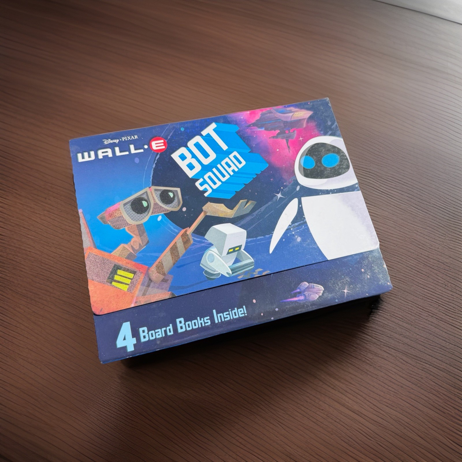 Disney Pixar Wall-E Bot Squad 4-Board Book Set Carry-Along Case NEW