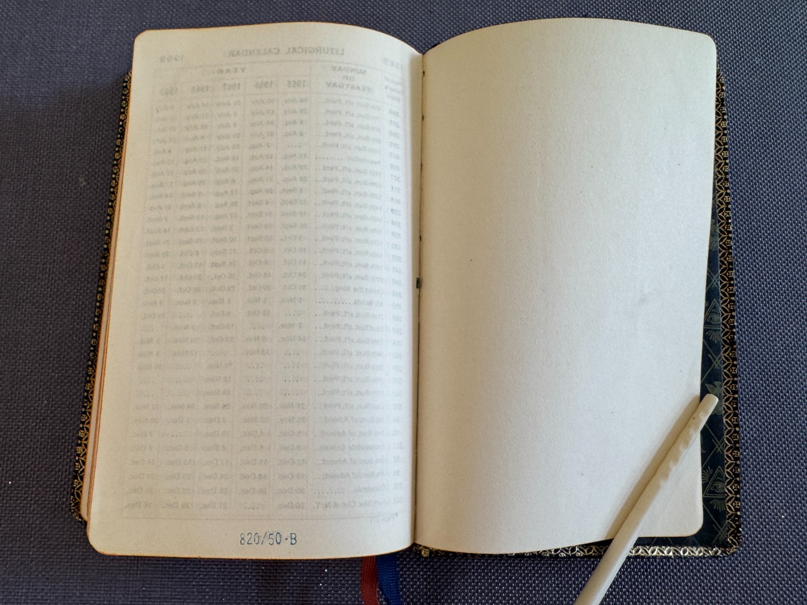 St Joseph Sunday Missal 1954-1953 Large Type T-820-4 Black Leather Catholic VGC